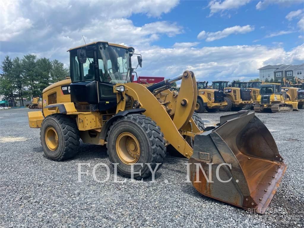 CAT 938M Колесни товарачи