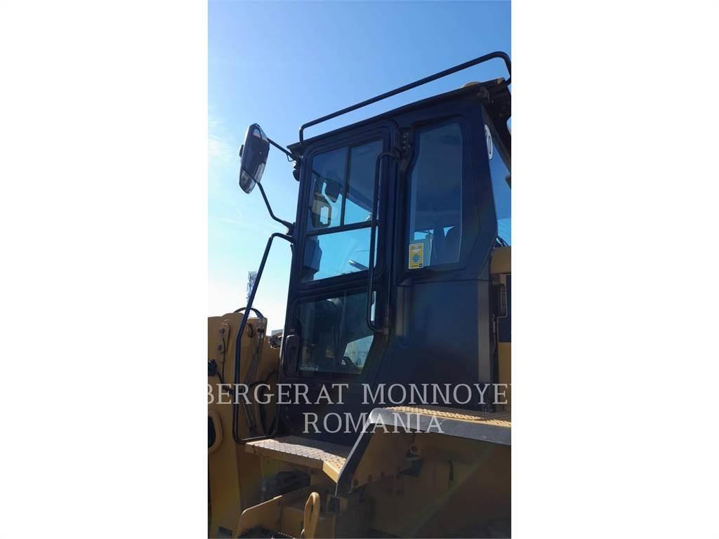 CAT 938M Колесни товарачи