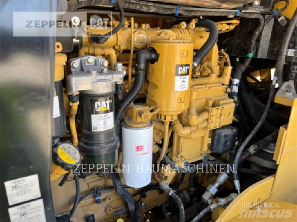 CAT 938M Колесни товарачи