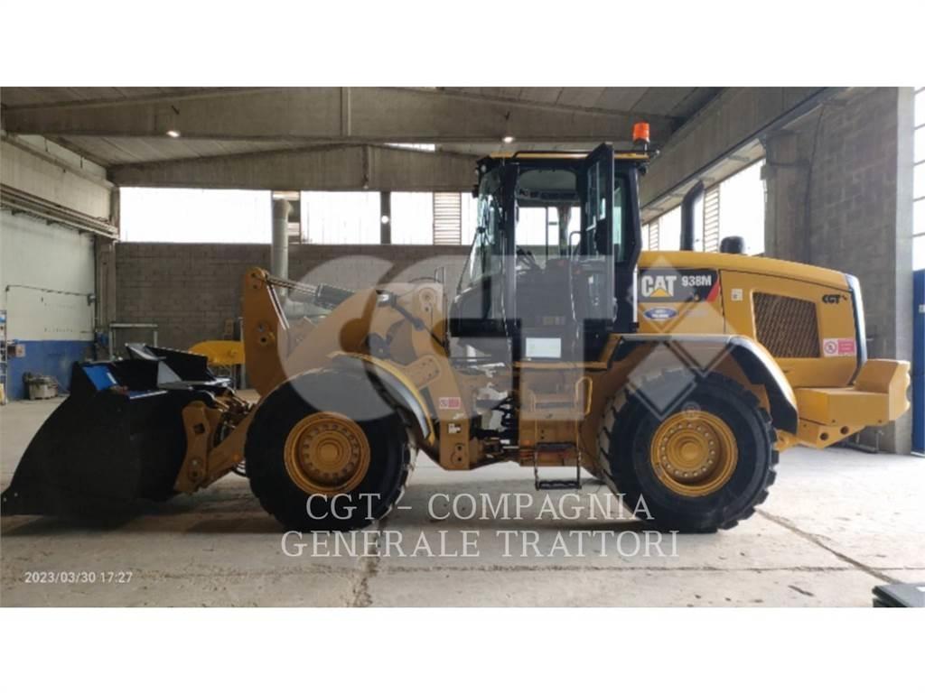 CAT 938M Колесни товарачи