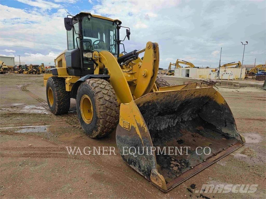 CAT 938M Колесни товарачи