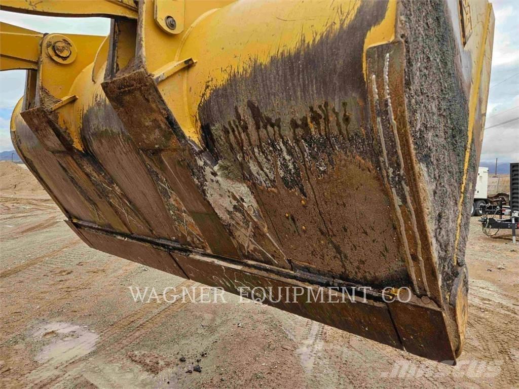 CAT 938M Колесни товарачи