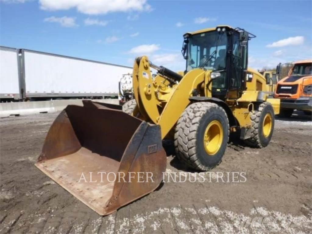 CAT 938M Колесни товарачи