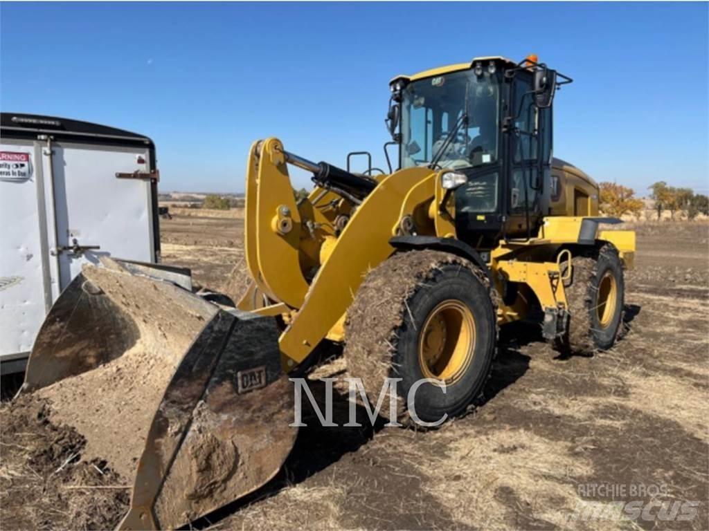 CAT 938M Колесни товарачи