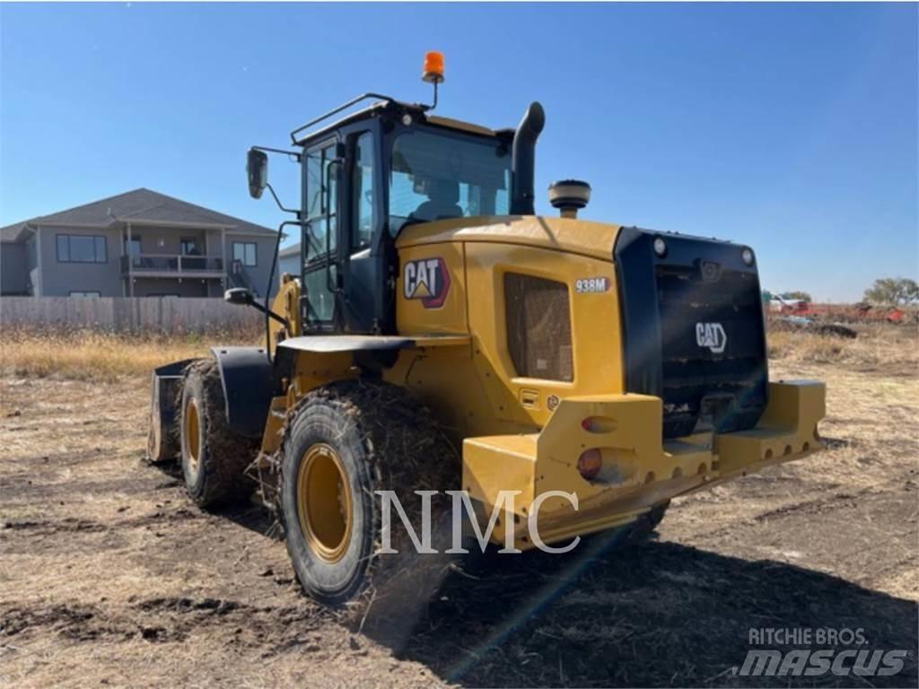 CAT 938M Колесни товарачи