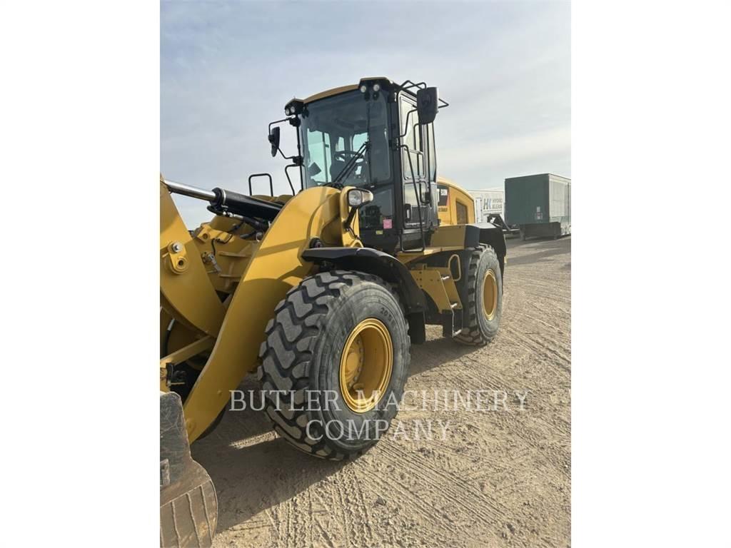 CAT 938M Колесни товарачи