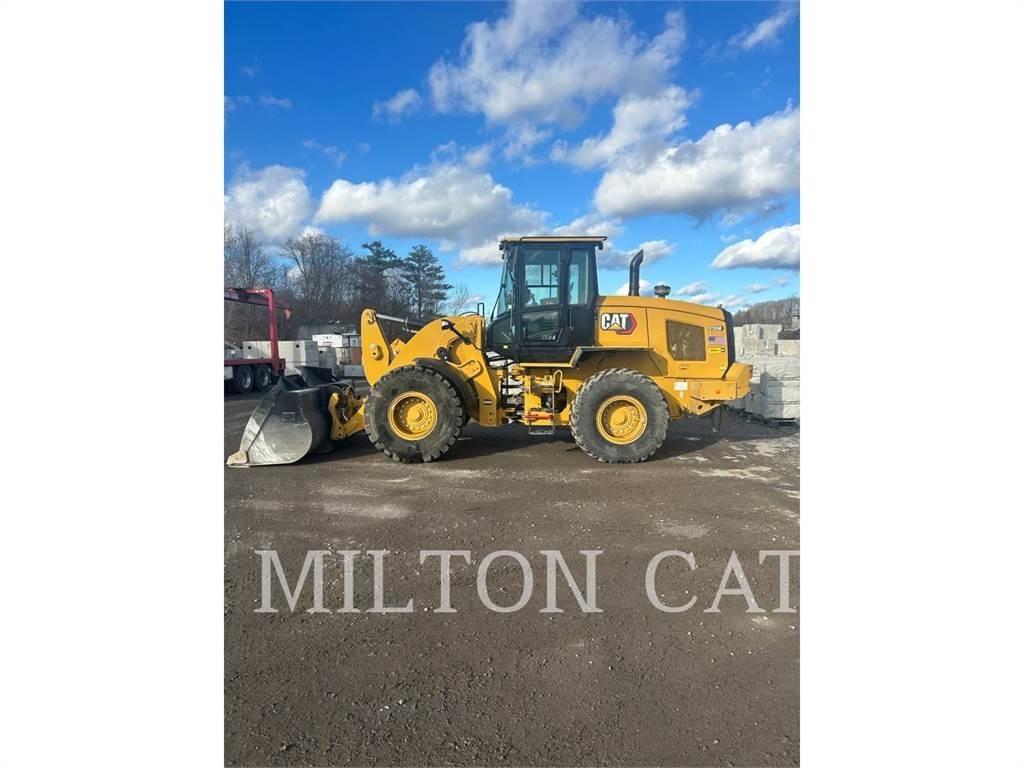 CAT 938M Колесни товарачи