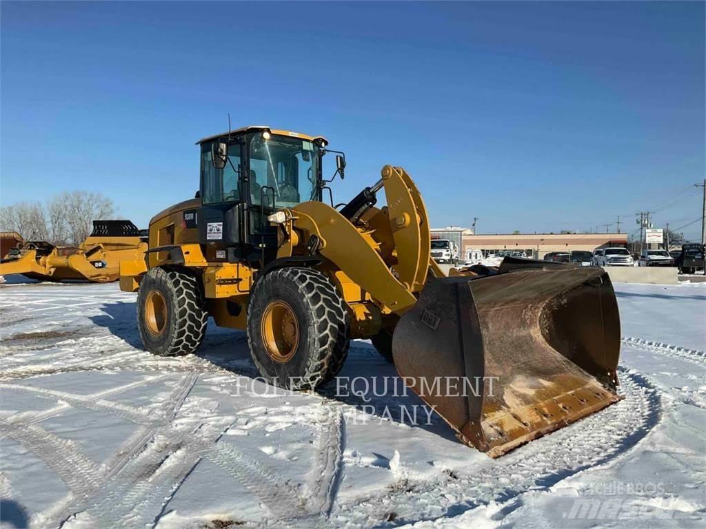 CAT 938M Колесни товарачи