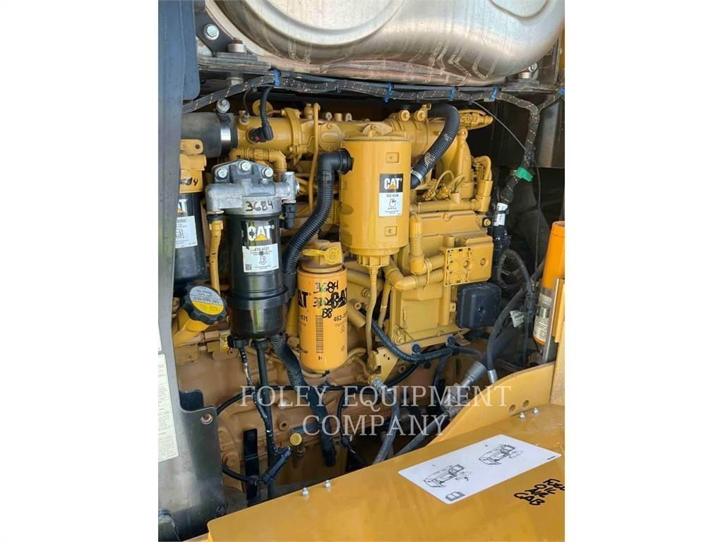CAT 938M Колесни товарачи