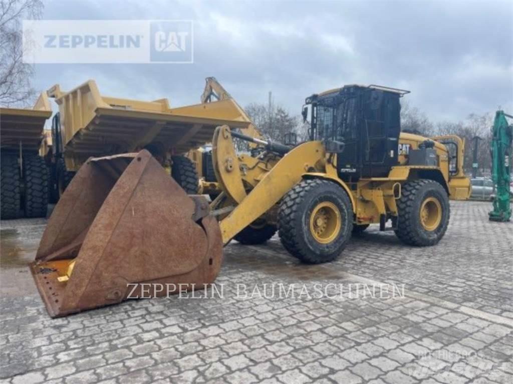 CAT 938M Колесни товарачи