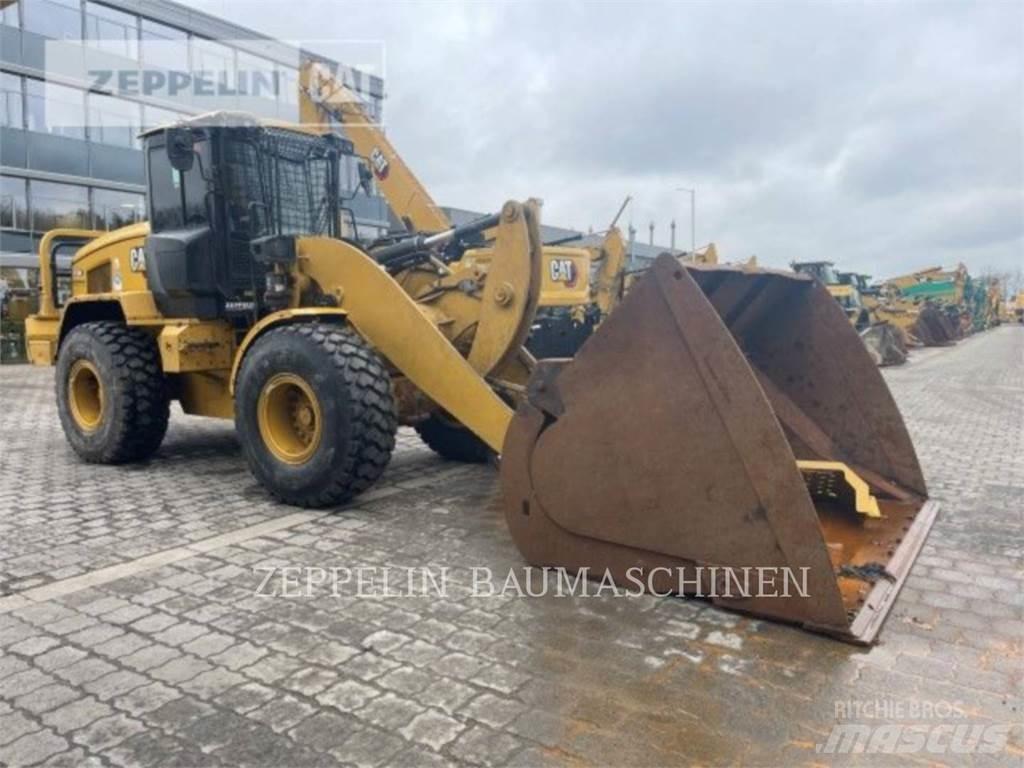 CAT 938M Колесни товарачи