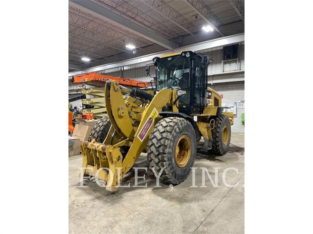 CAT 938M Колесни товарачи