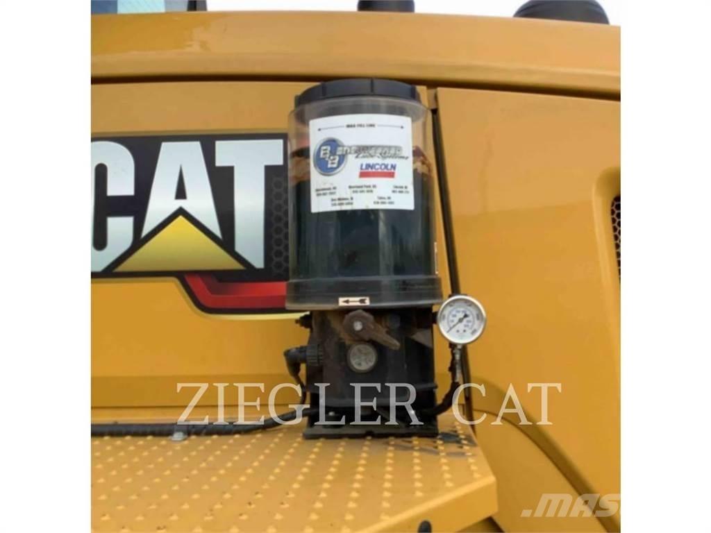 CAT 938M Колесни товарачи