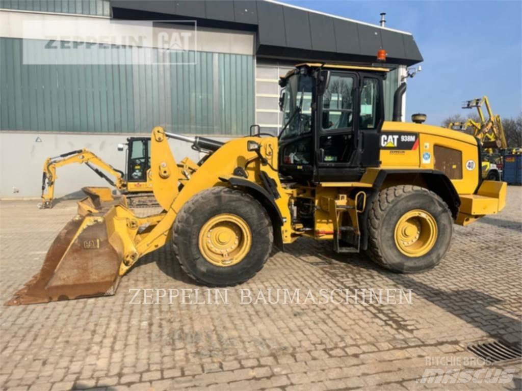 CAT 938M Колесни товарачи