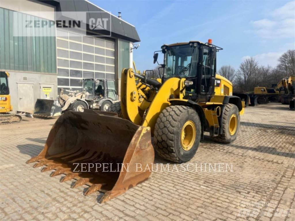 CAT 938M Колесни товарачи