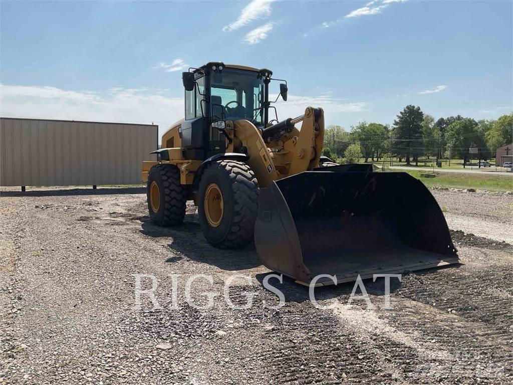 CAT 938M Колесни товарачи