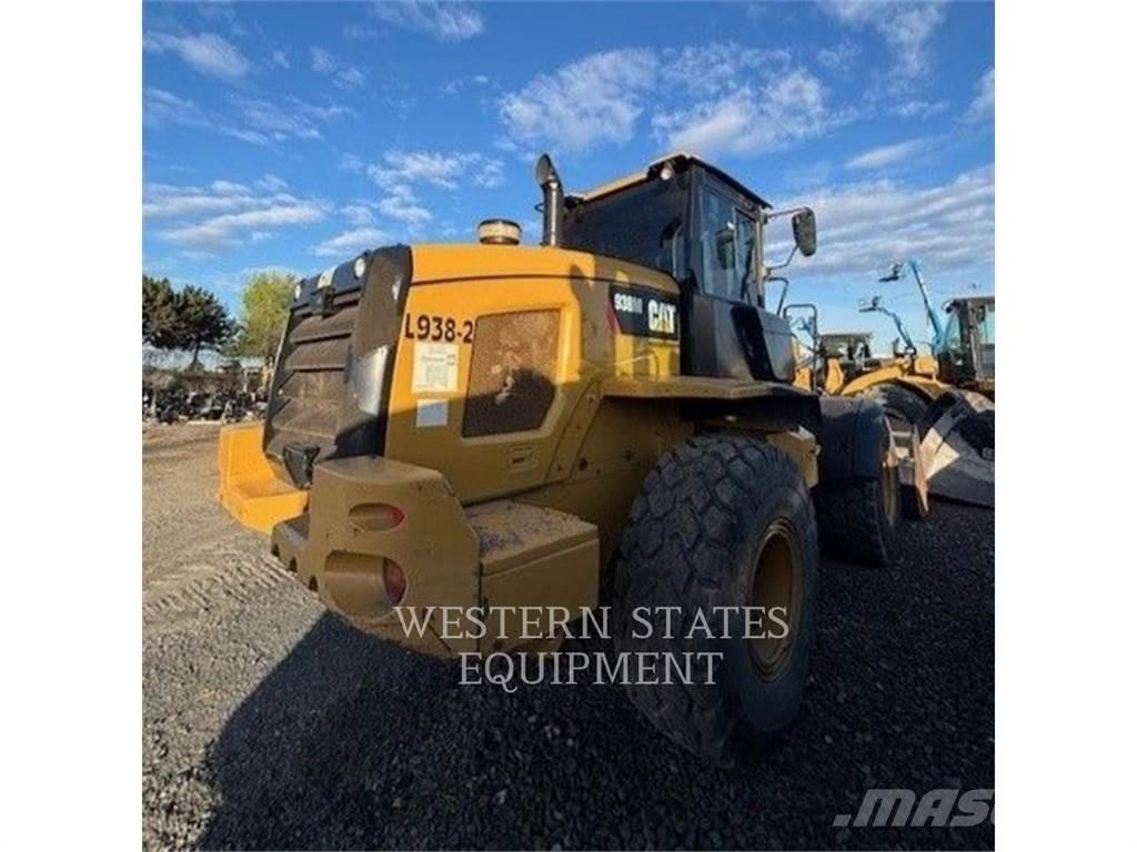 CAT 938M Колесни товарачи