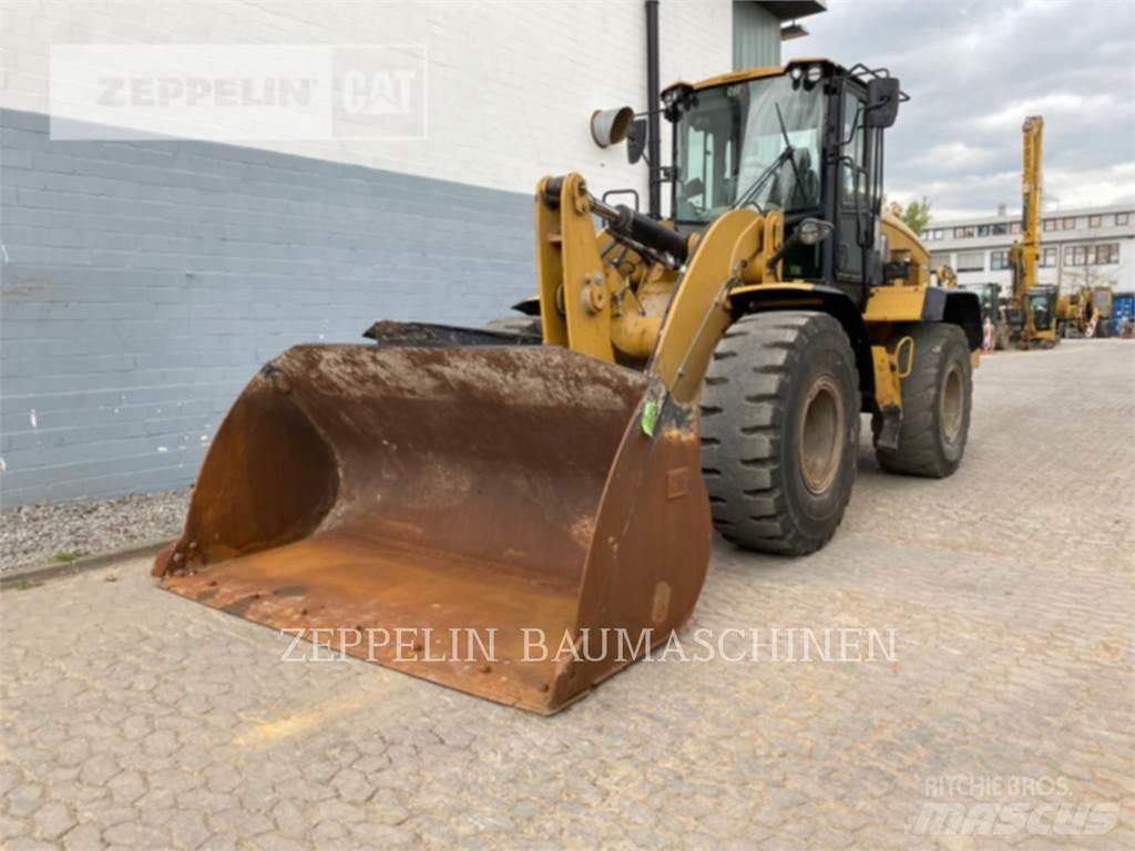 CAT 938M Колесни товарачи