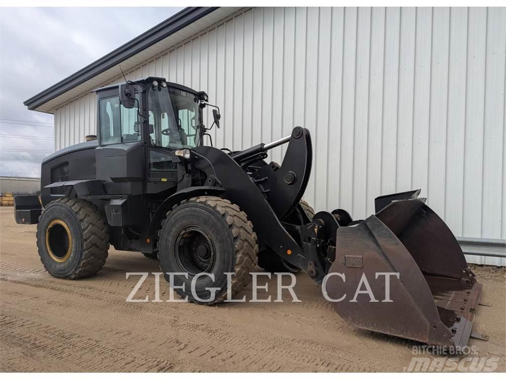 CAT 938M Колесни товарачи