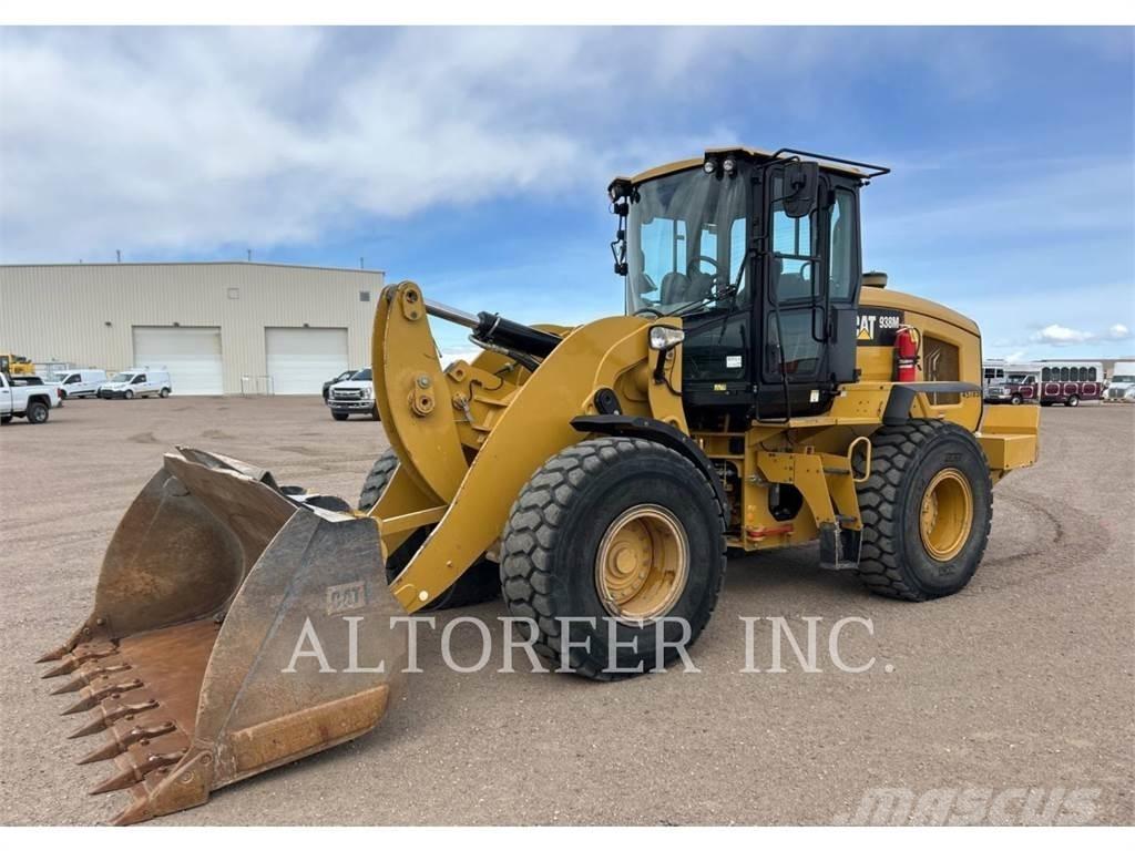 CAT 938M Колесни товарачи
