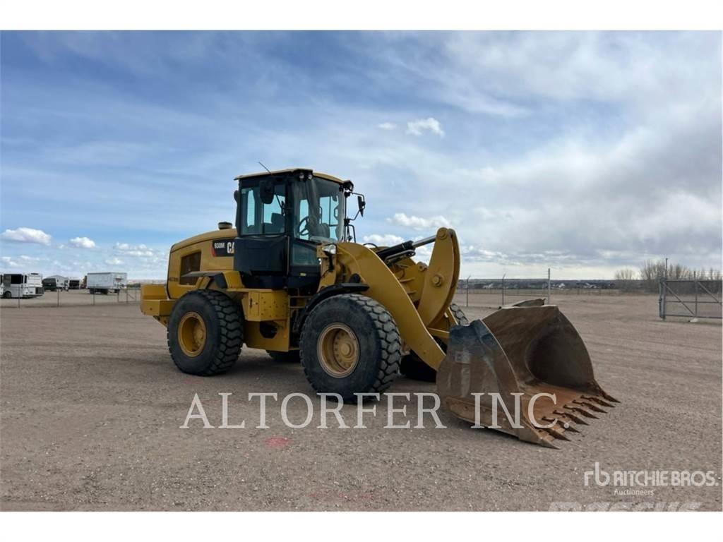 CAT 938M Колесни товарачи