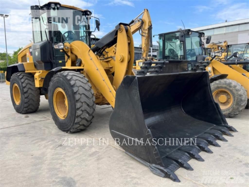 CAT 938M Колесни товарачи