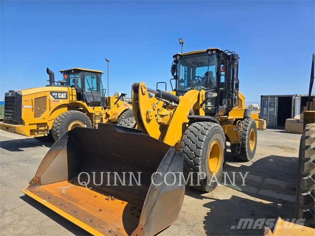 CAT 938M Колесни товарачи