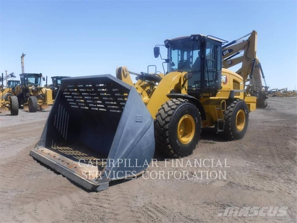 CAT 938M Колесни товарачи