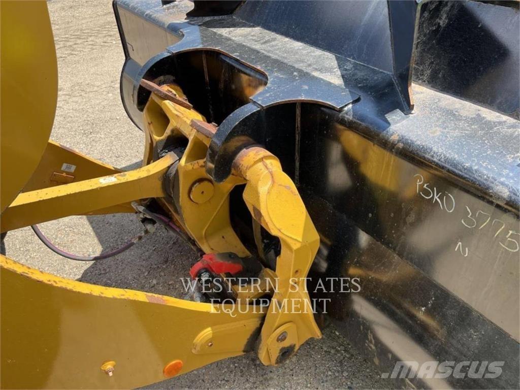 CAT 938M Колесни товарачи
