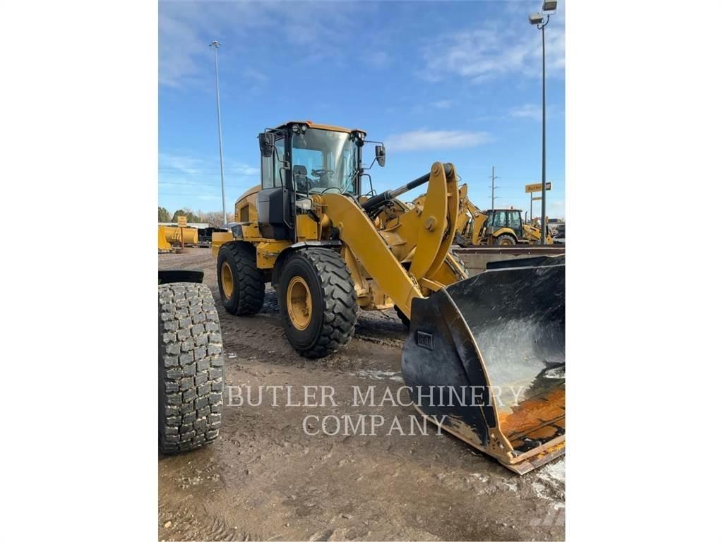 CAT 938M Колесни товарачи