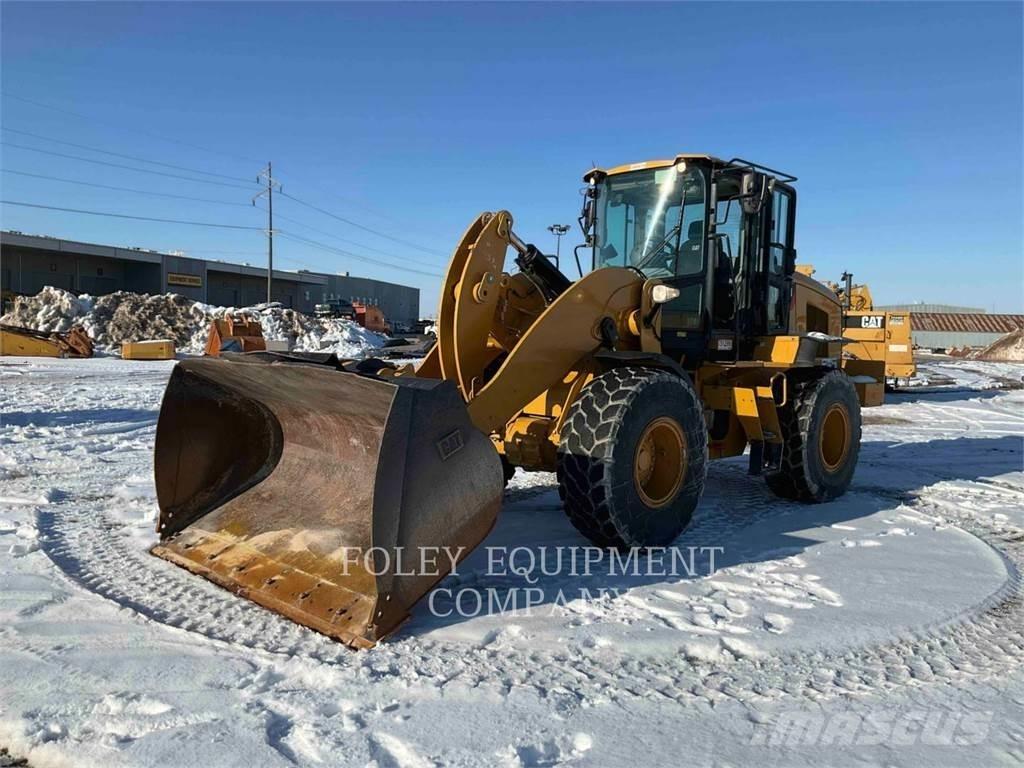 CAT 938M Колесни товарачи