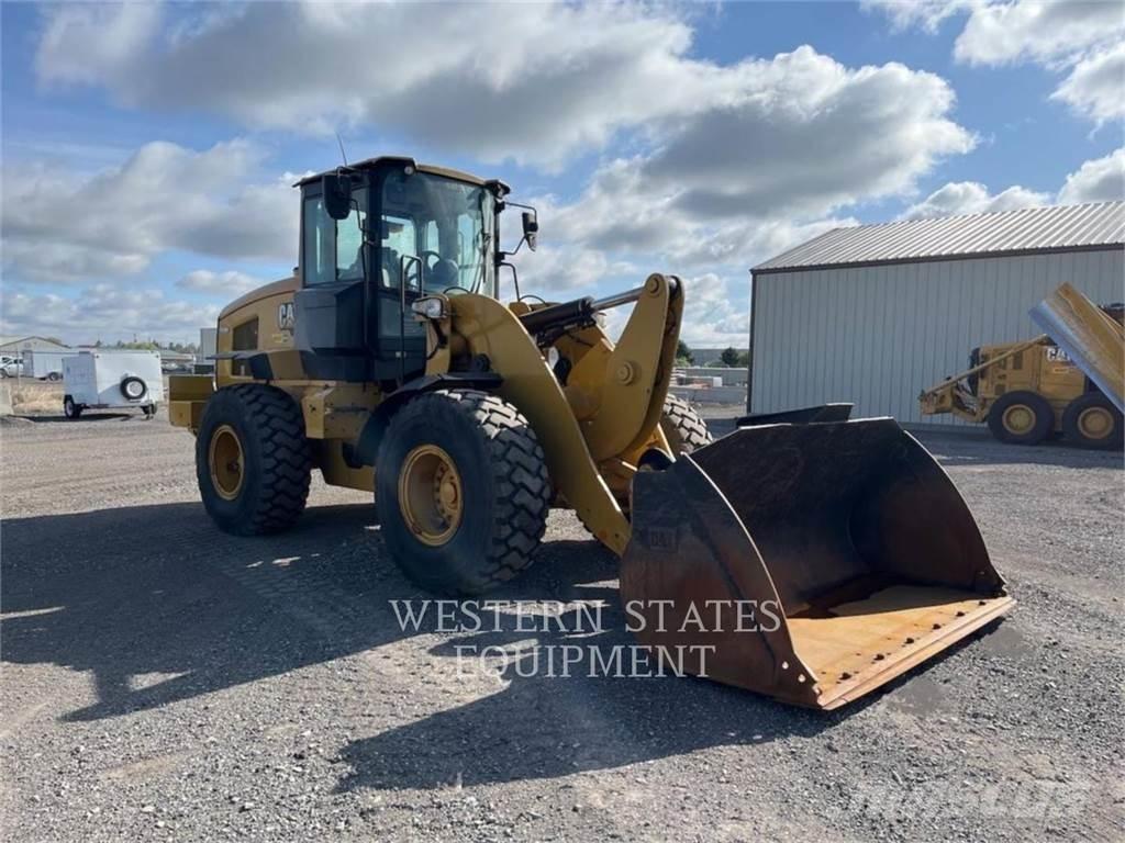 CAT 938M Колесни товарачи