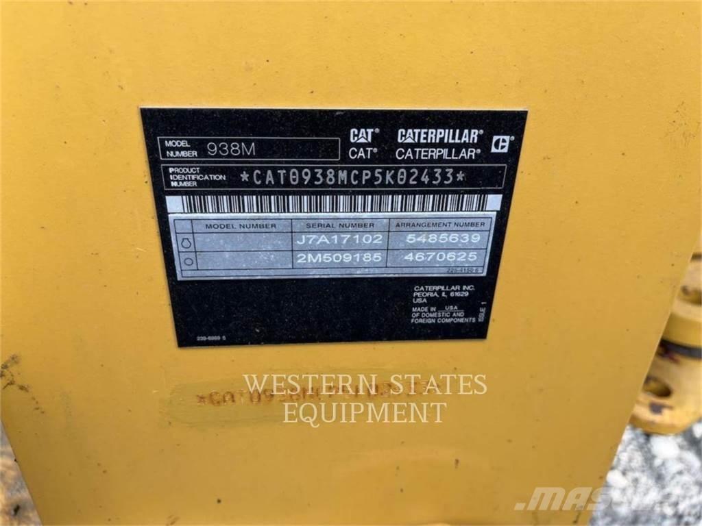 CAT 938M Колесни товарачи