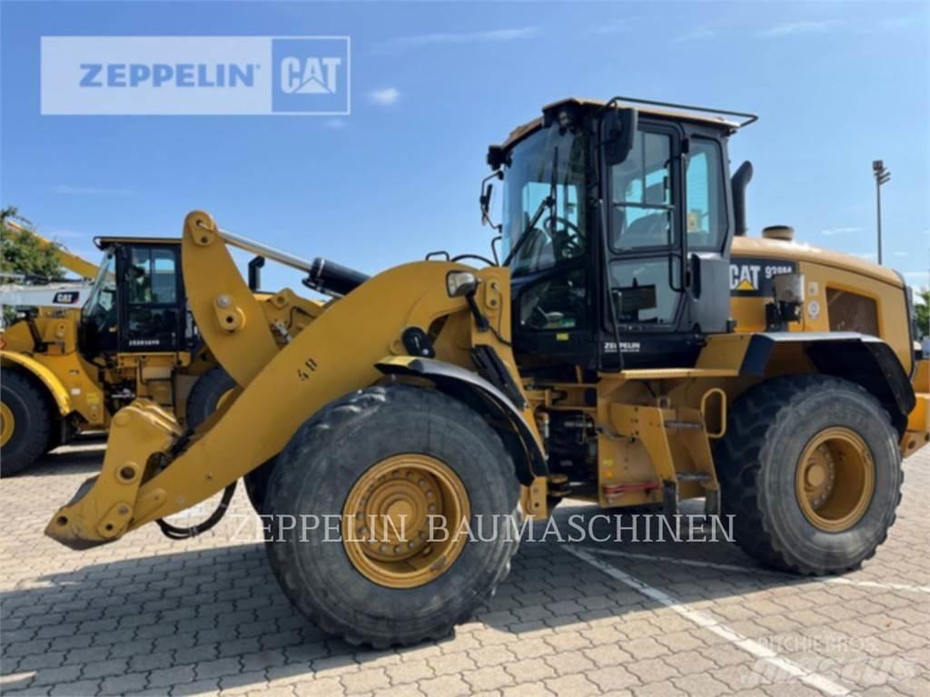 CAT 938M Колесни товарачи
