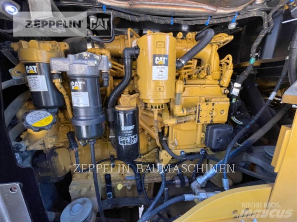 CAT 938M Колесни товарачи