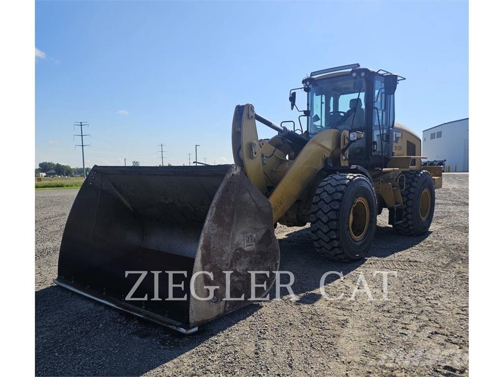 CAT 938M Колесни товарачи