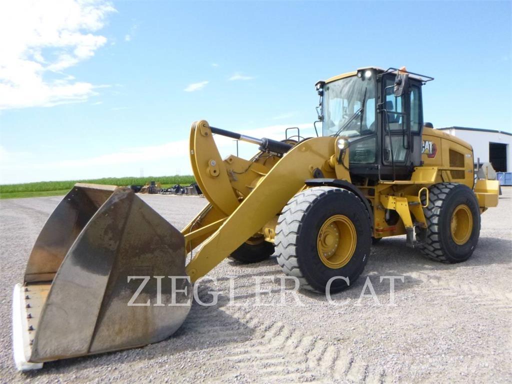 CAT 938M Колесни товарачи