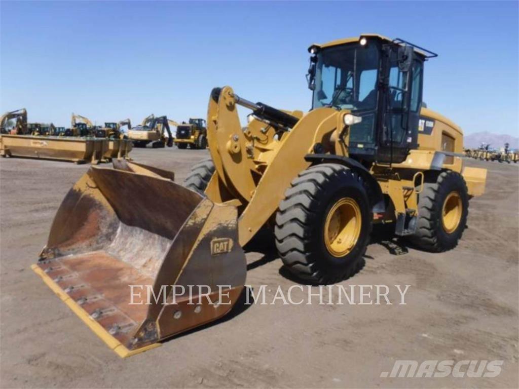 CAT 938M Колесни товарачи