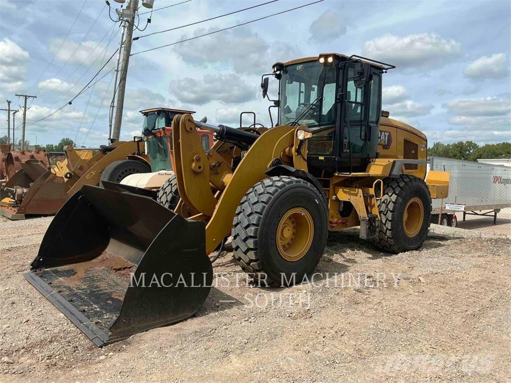 CAT 938M Колесни товарачи