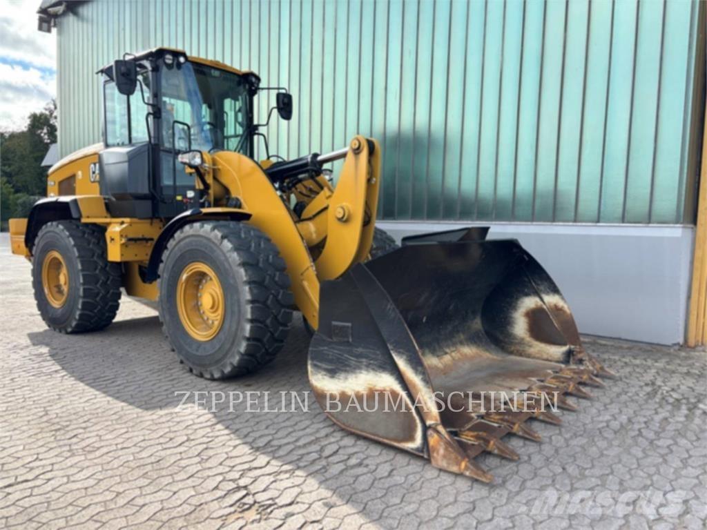 CAT 938M Колесни товарачи