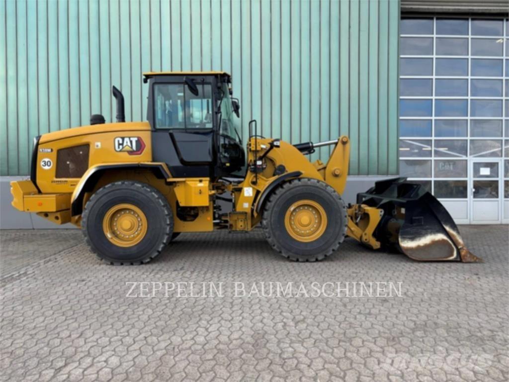 CAT 938M Колесни товарачи