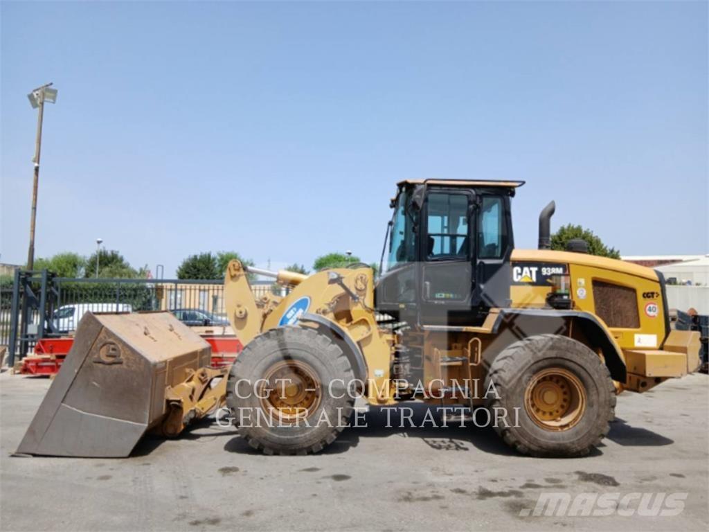 CAT 938M Колесни товарачи