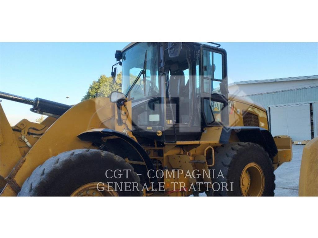 CAT 938M Колесни товарачи