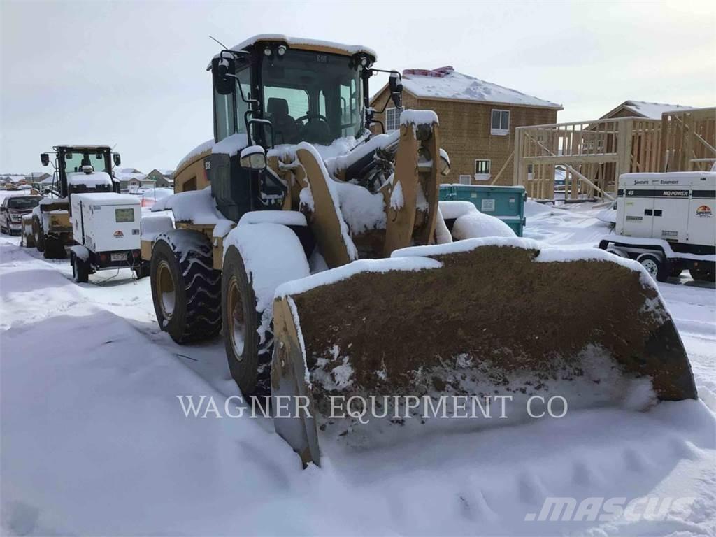 CAT 938M Колесни товарачи