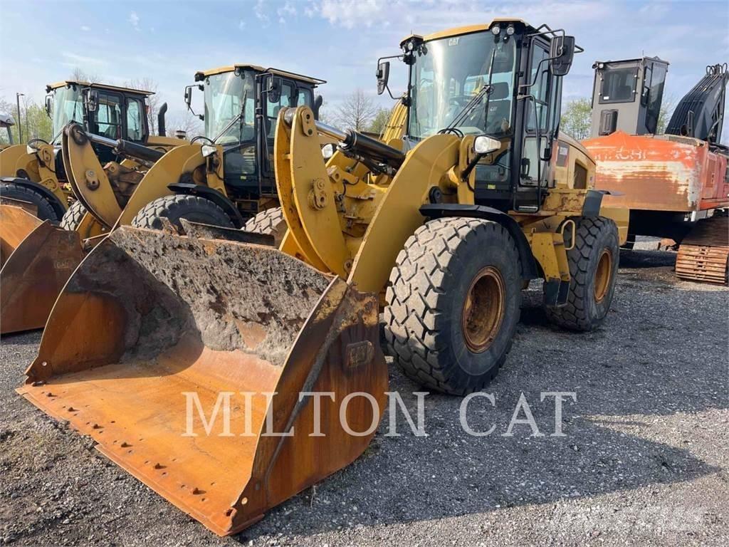 CAT 938M 2V Колесни товарачи