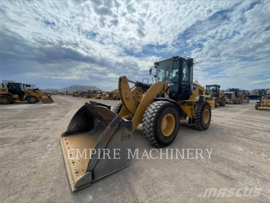 CAT 938M 3V FC Колесни товарачи