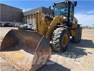 CAT 938M FC Колесни товарачи