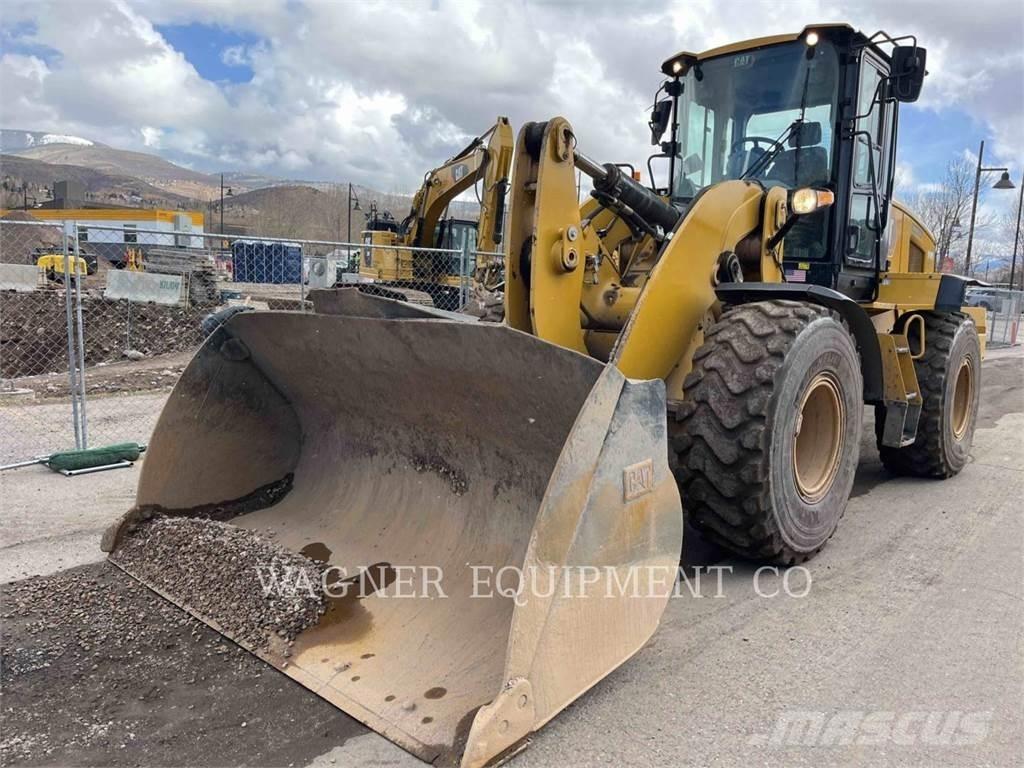 CAT 938M FC Колесни товарачи
