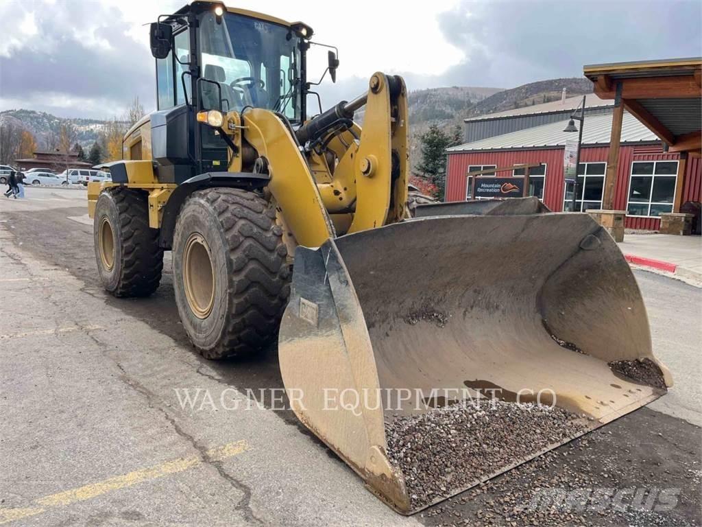 CAT 938M FC Колесни товарачи