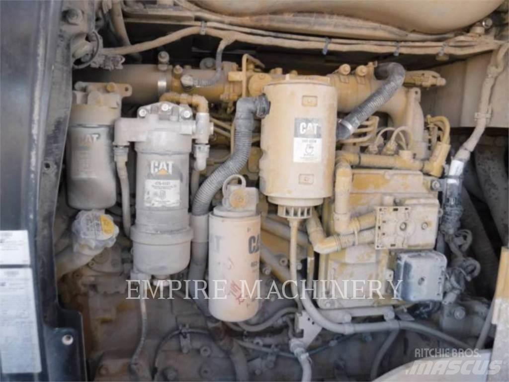 CAT 938M FC Колесни товарачи